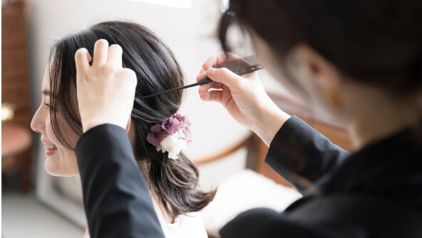 ヘアメイクの手配