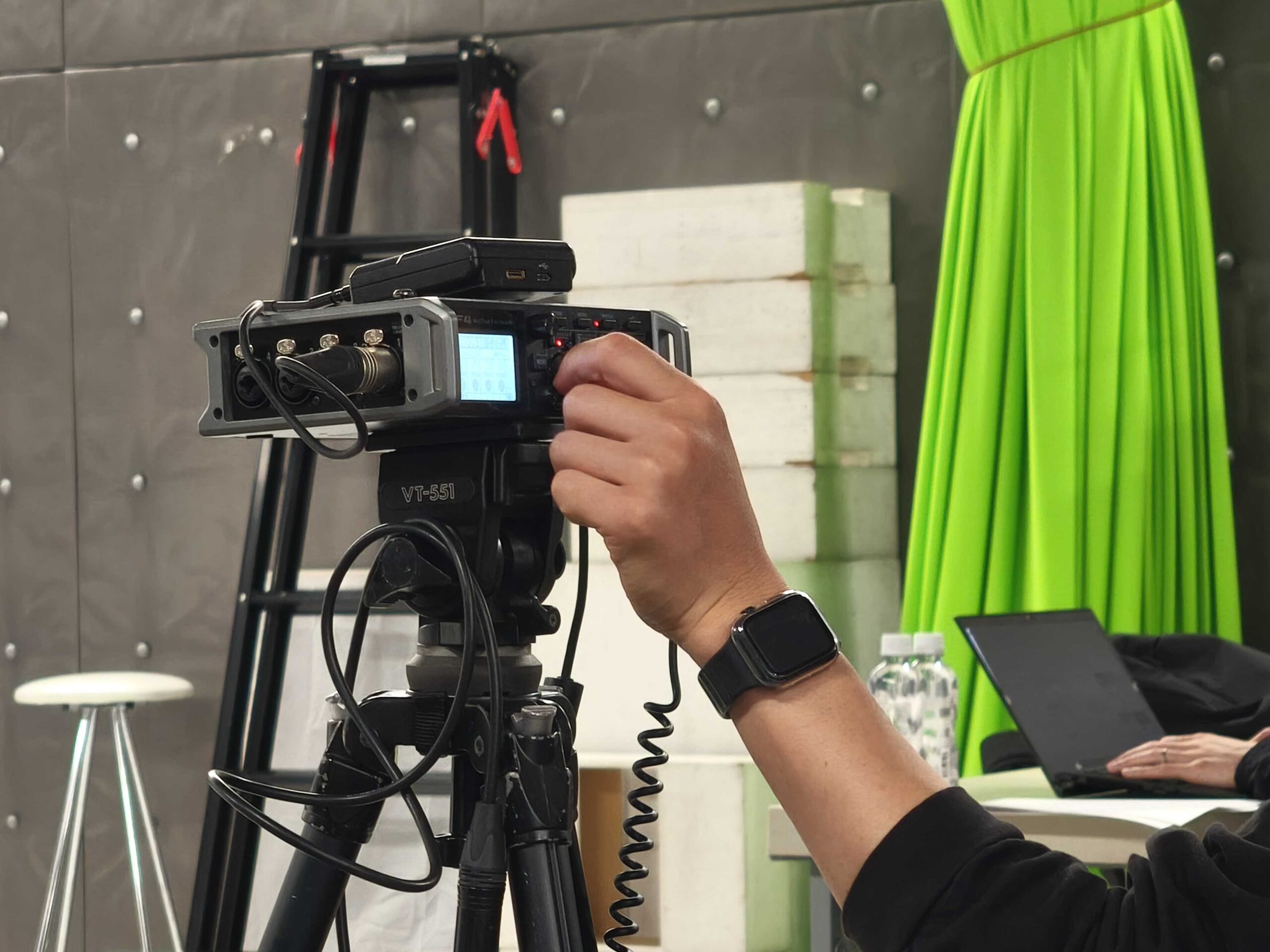 【NA収録】完全防音スタジオのナレーション収録 in 京都