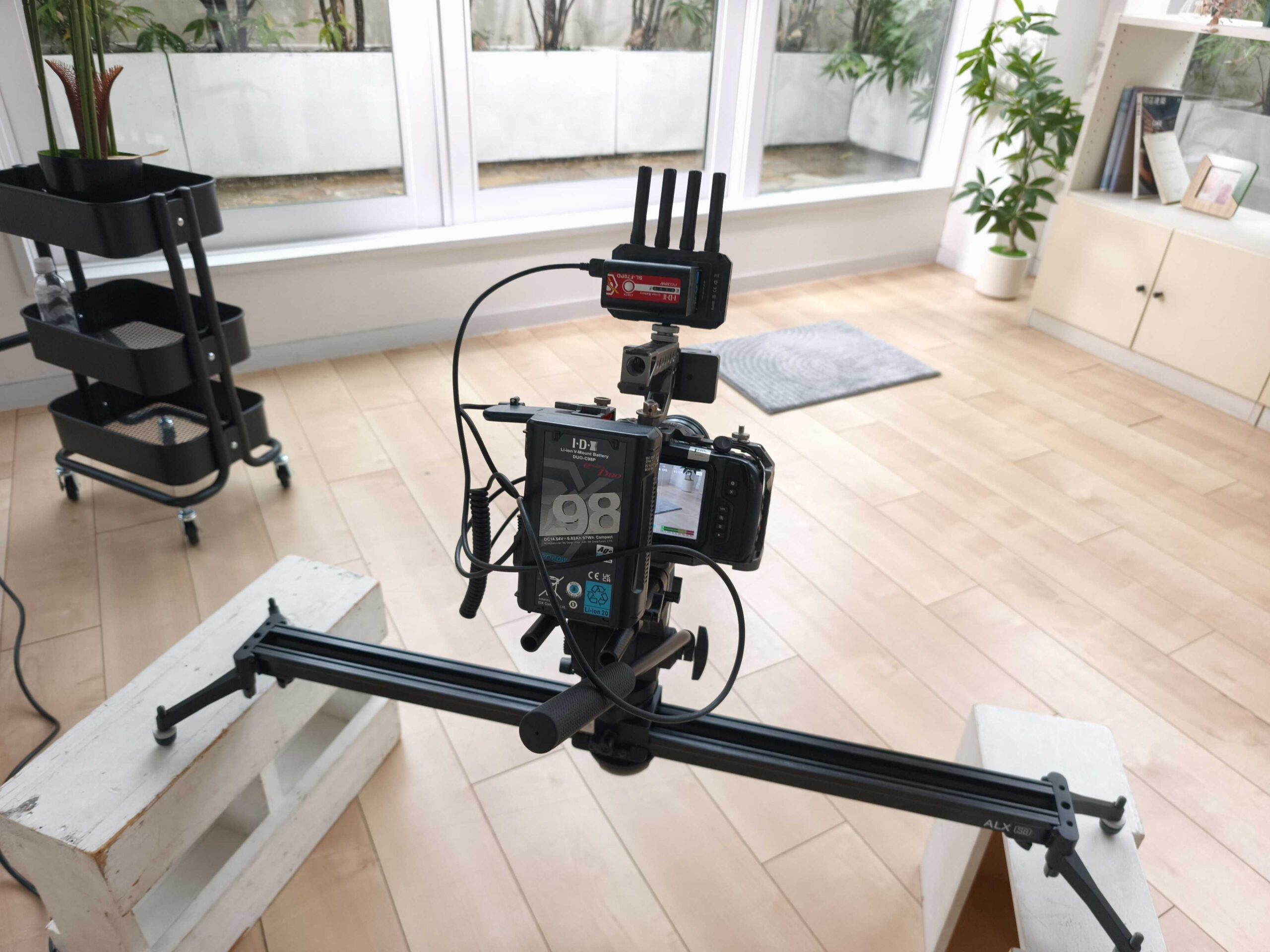 京都 ハウススタジオ 自然光を活かした商品プロモーション映像収録 ワンストップ制作